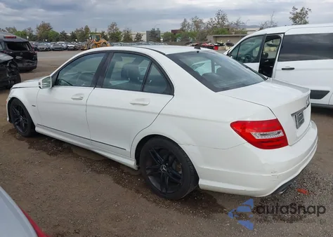 2012 Mercedes-Benz C 250 Sport из США, поврежденный, VIN WDDGF4HB5CA620552